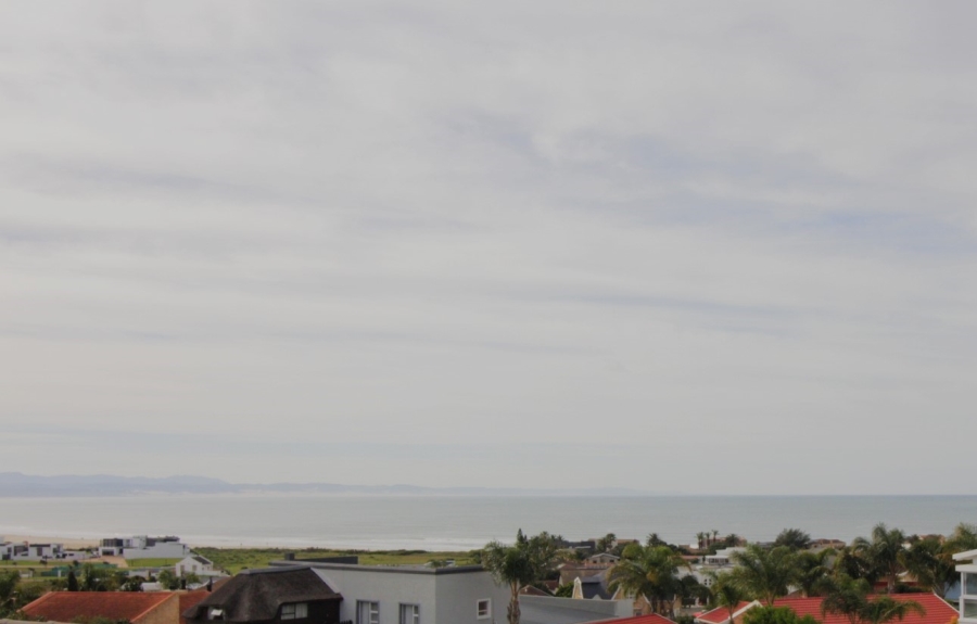 3 Bedroom Property for Sale in Wavecrest Eastern Cape